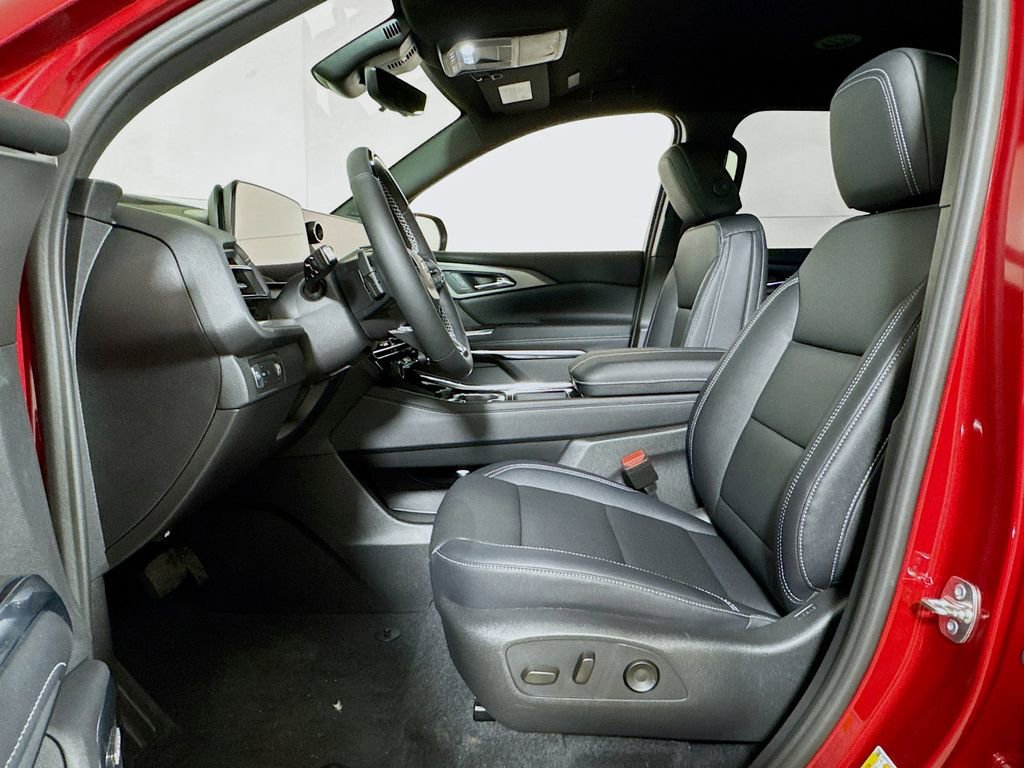 New 2026 Chevrolet Traverse LT w/ Enhanced Driving Package image 12