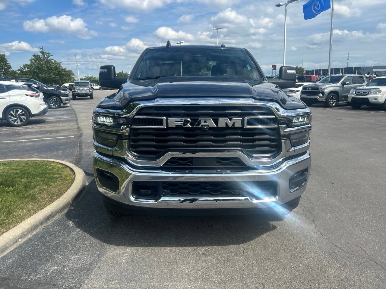 Used 2026 RAM 2500 Big Horn AWD/4WD image 8