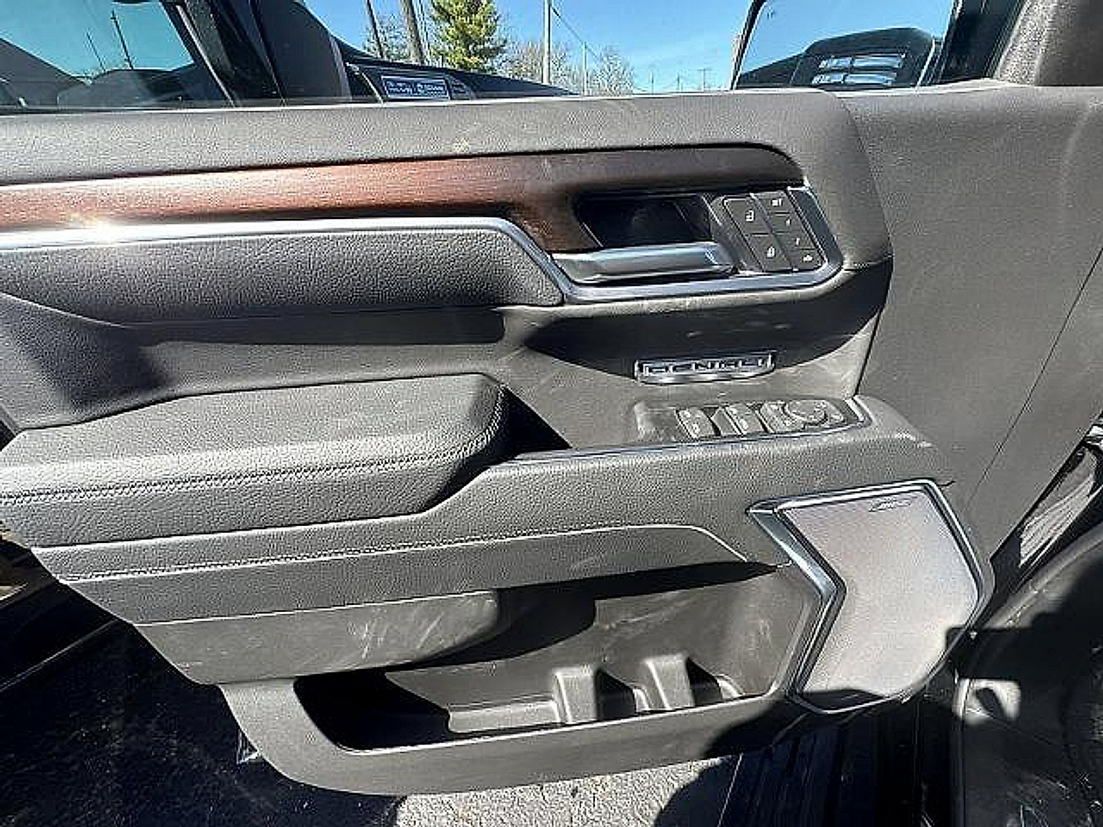 New 2026 GMC Sierra 1500 Denali AWD/4WD image 8