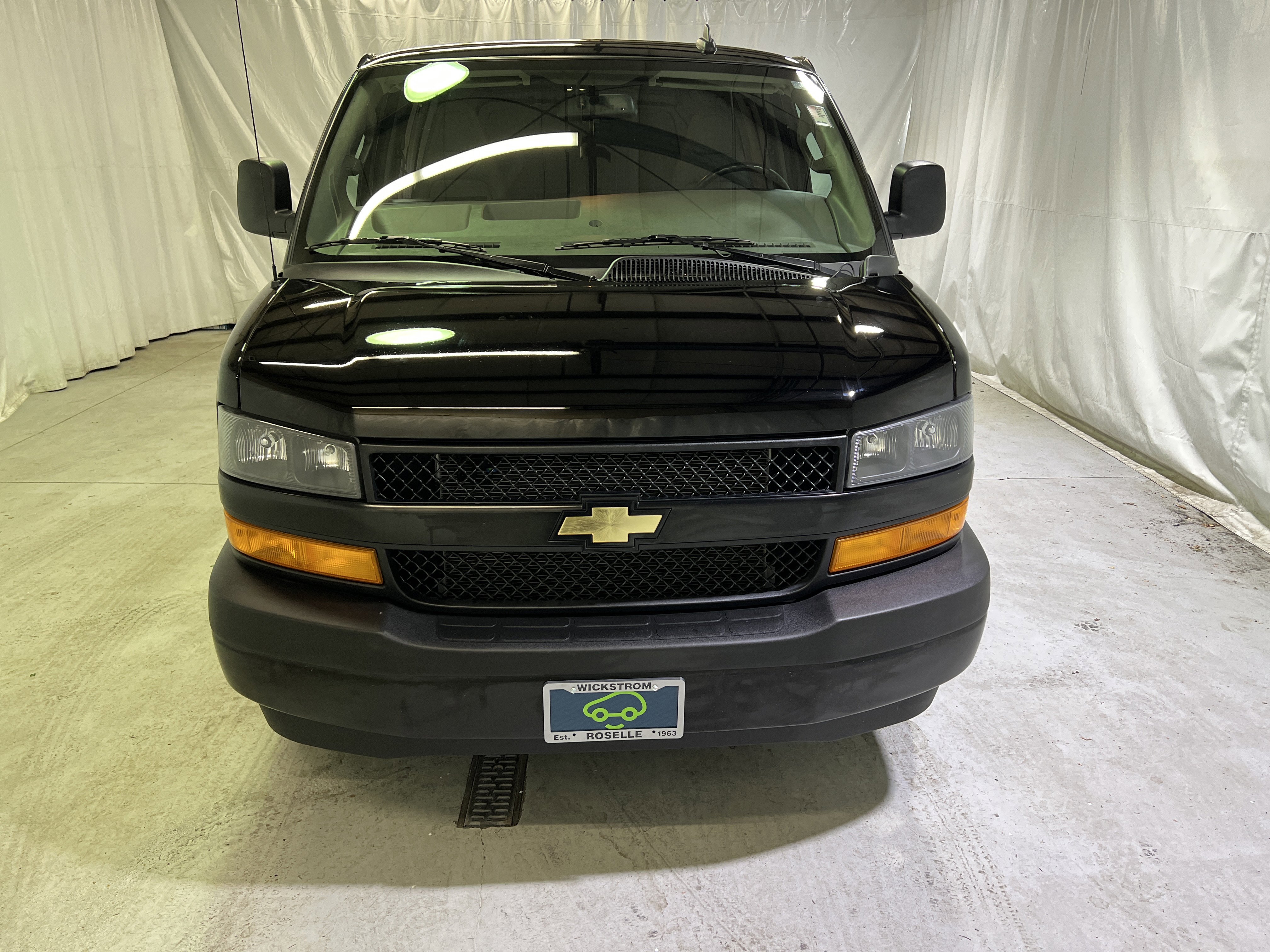 Certified 2023 Chevrolet Express 3500 w/ Driver Convenience Package image 3