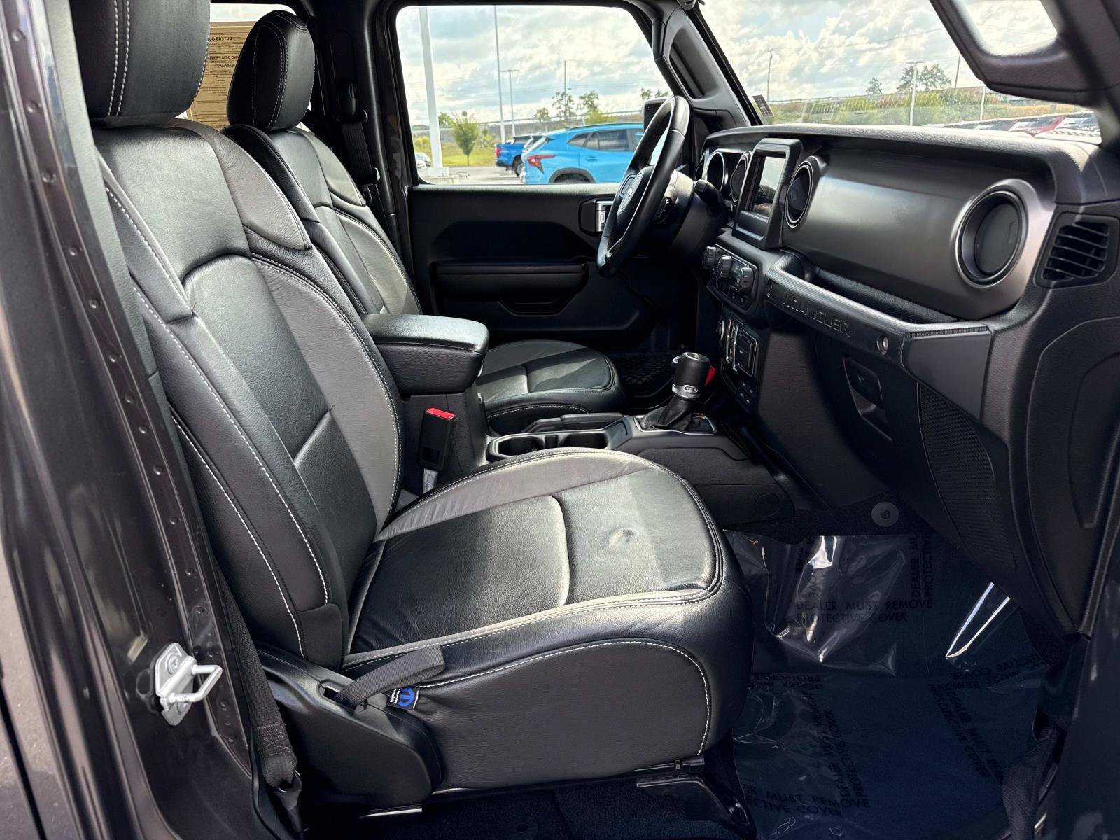 Used 2021 Jeep Wrangler Unlimited Sport image 18