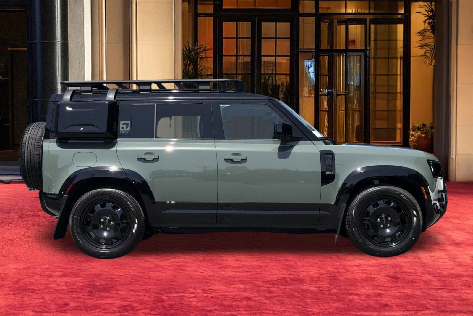 New 2026 Land Rover Defender 110 AWD/4WD image 8