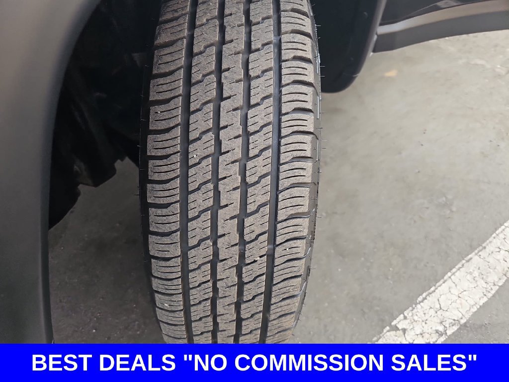 Used 2023 Jeep Compass Trailhawk w/ Sun and Sound Group AWD/4WD image 33