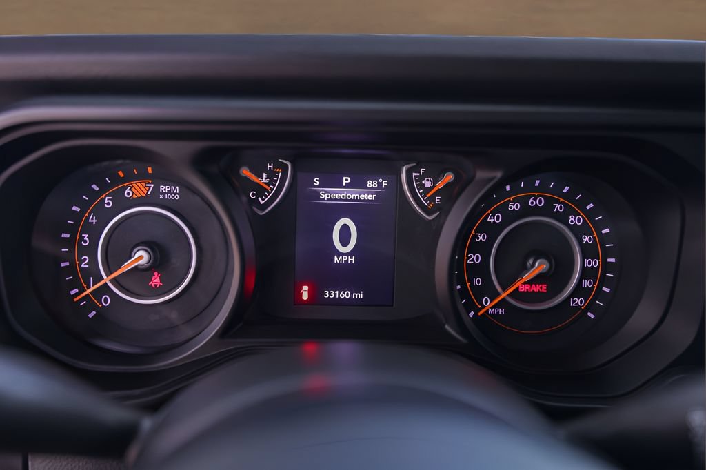Used 2025 Jeep Wrangler Unlimited Sport AWD/4WD image 11