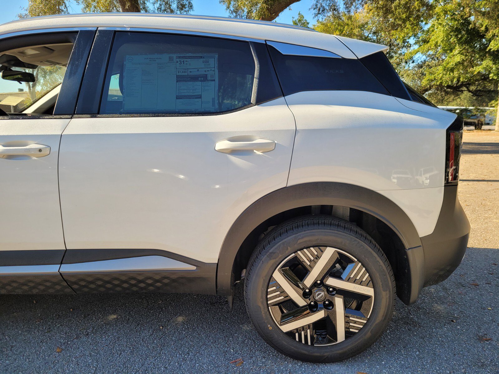 New 2026 Nissan Kicks SV image 4