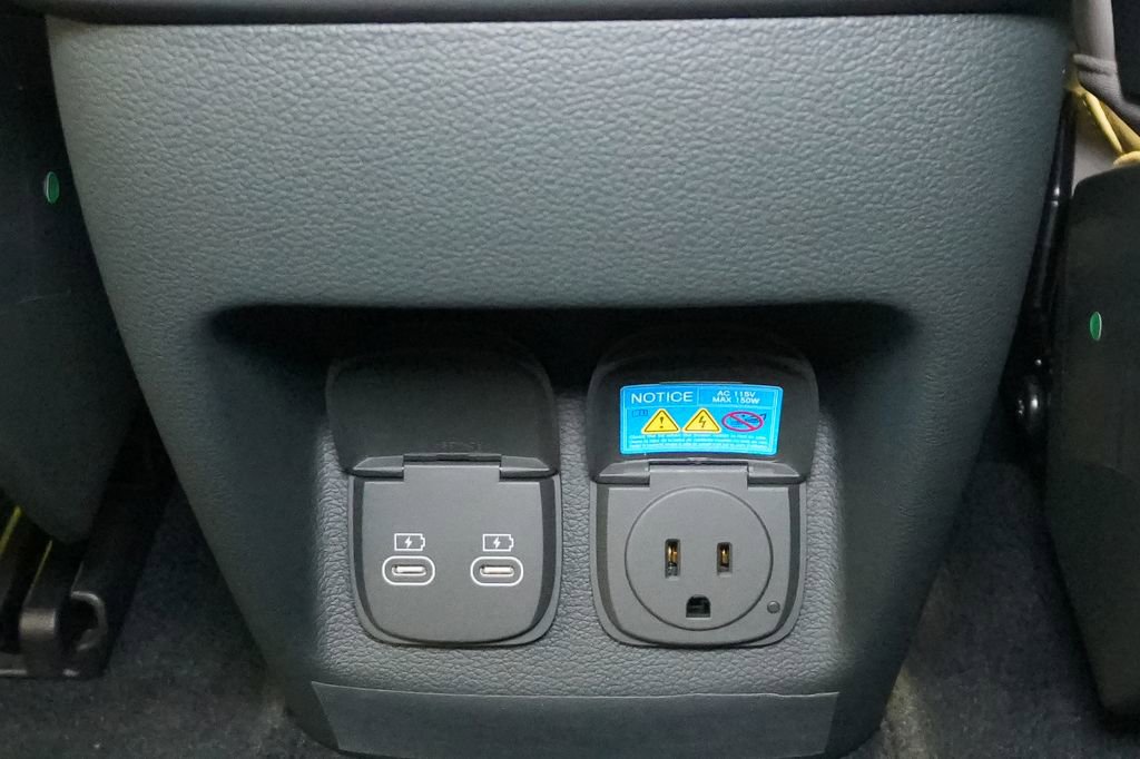 New 2026 Genesis GV80 3.5T e-SC image 26