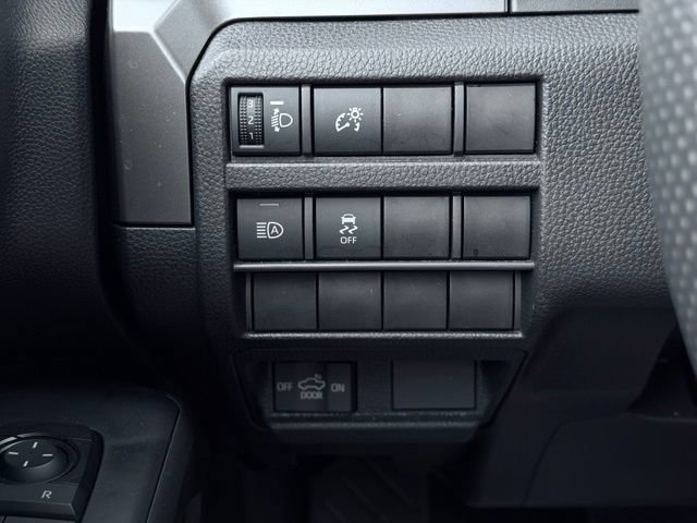 Used 2025 Toyota Tacoma TRD Off-Road AWD/4WD image 31