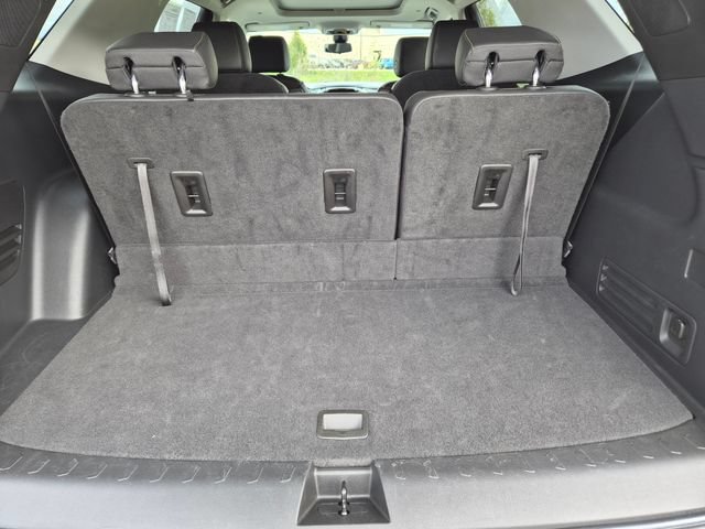 Used 2021 Chevrolet Traverse Premier FWD image 11