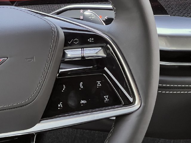 New 2026 Cadillac Escalade ESV V AWD/4WD image 13