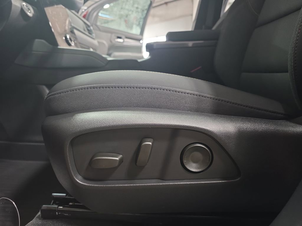 New 2026 GMC Terrain AT4 w/ LPO, Floor Liner Package image 30