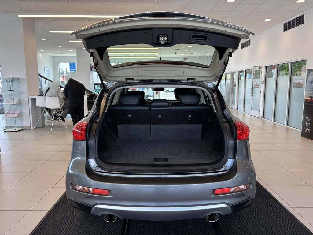 Used 2016 INFINITI QX50 AWD w/ Deluxe Touring Package image 9