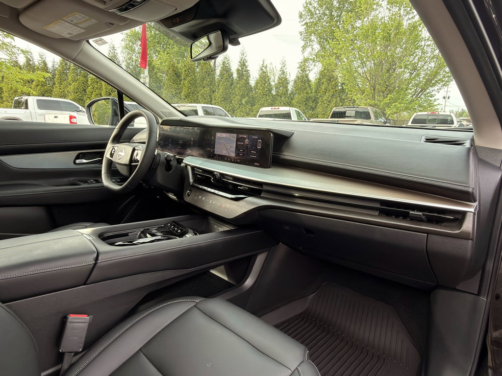 Used 2025 Nissan Murano SL image 14