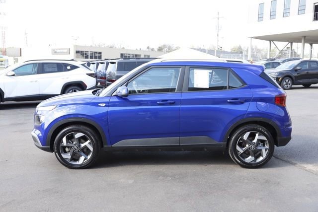 Certified 2026 Hyundai Venue SEL FWD image 9
