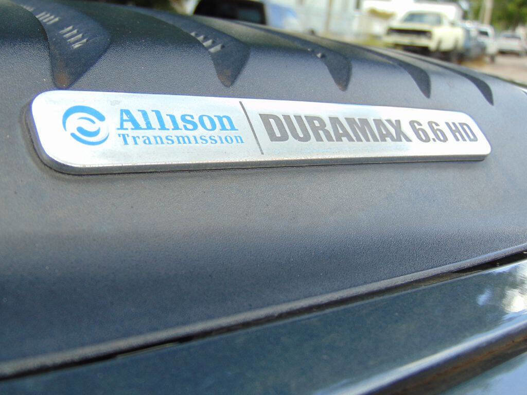 Used 2013 Chevrolet Silverado 2500 LT w/ Interior Plus Package image 19