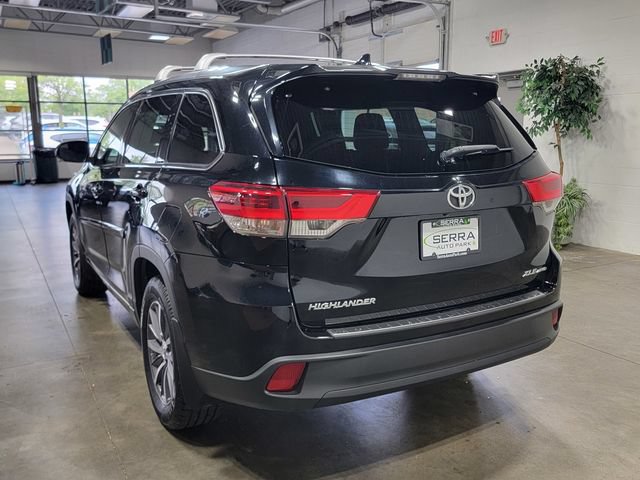 Used 2017 Toyota Highlander XLE AWD/4WD image 7