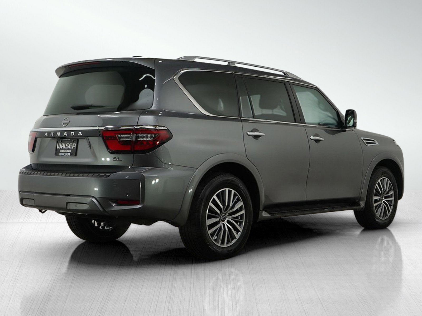 Used 2024 Nissan Armada SL image 6