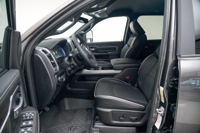 Used 2025 RAM 2500 Laramie AWD/4WD image 11