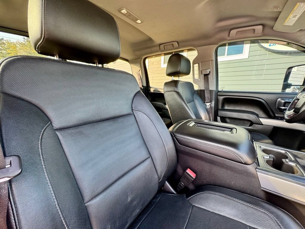 Used 2016 Chevrolet Silverado 1500 LTZ Z71 w/ LTZ Plus Package AWD/4WD image 17
