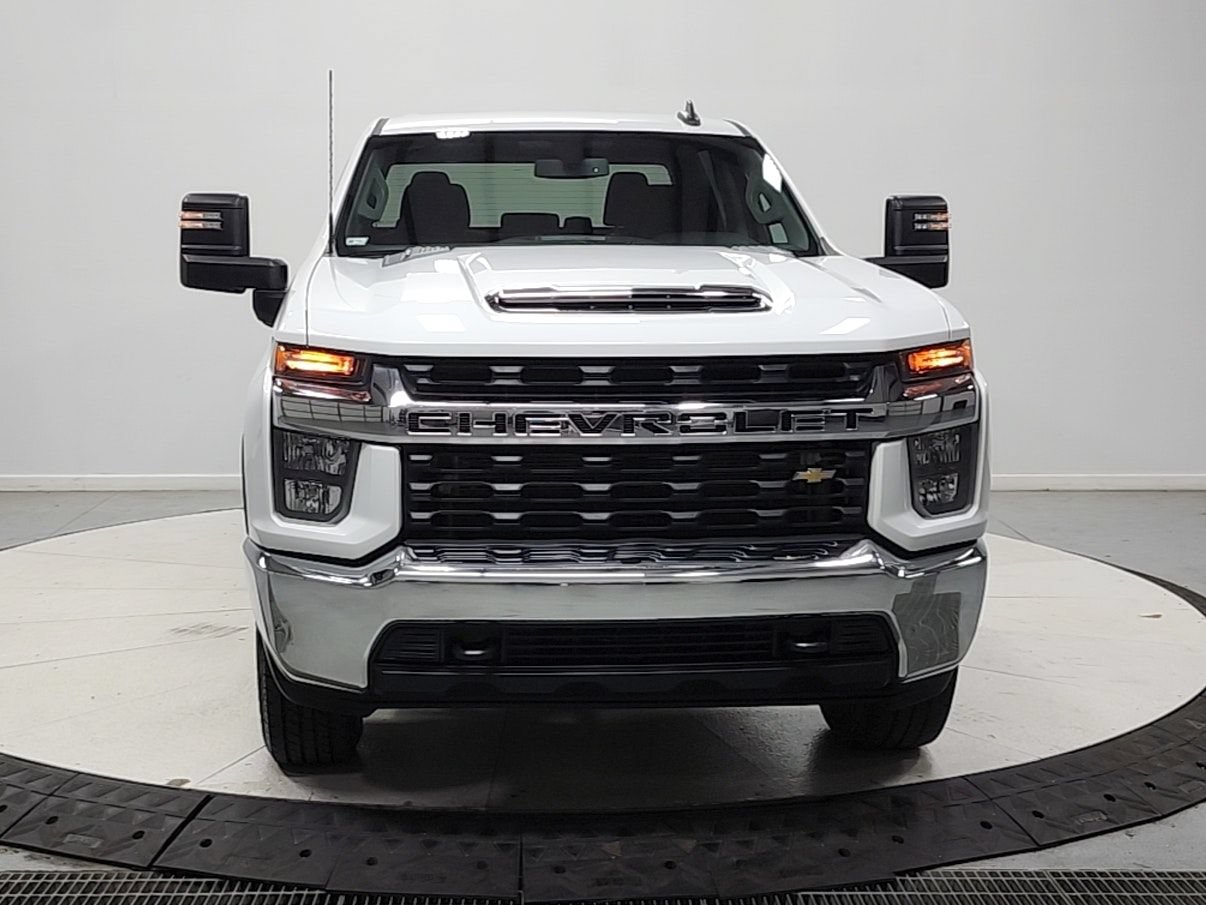 Used 2022 Chevrolet Silverado 2500 LT w/ Fleet Comfort Package AWD/4WD image 3