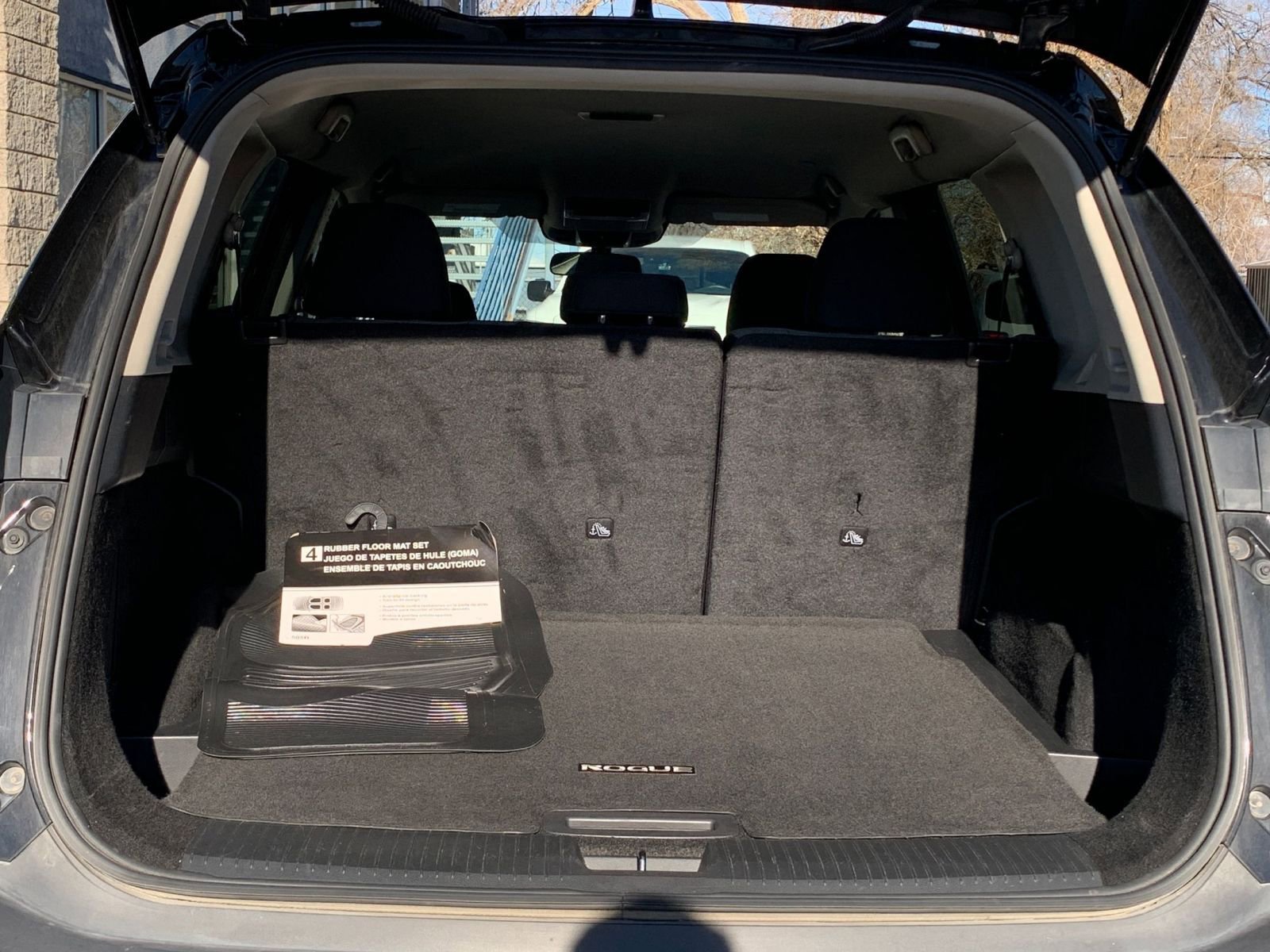 Used 2023 Nissan Rogue SV image 31