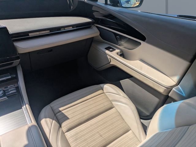 Used 2024 Lincoln Nautilus Reserve image 18