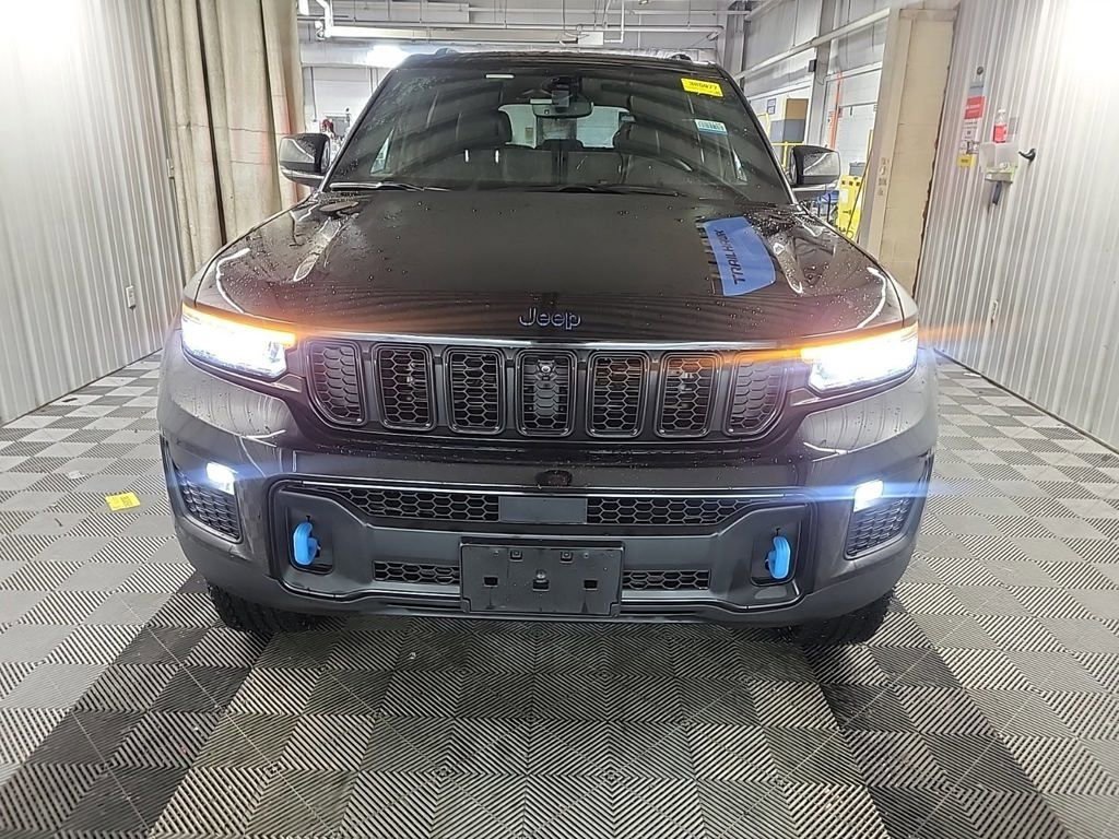 Used 2023 Jeep Grand Cherokee Trailhawk image 6