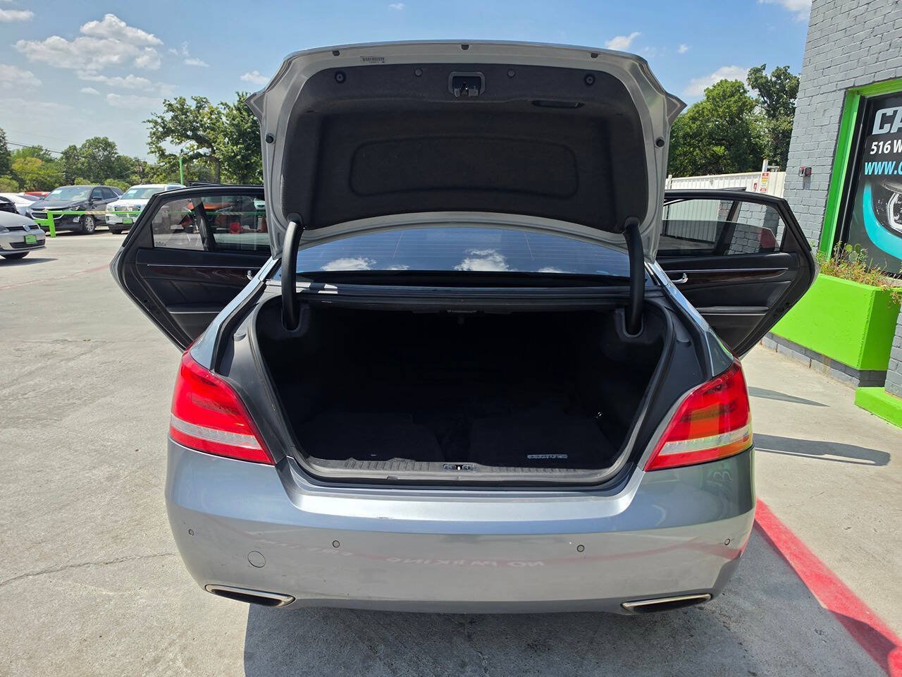Used 2016 Hyundai Equus Signature RWD image 26
