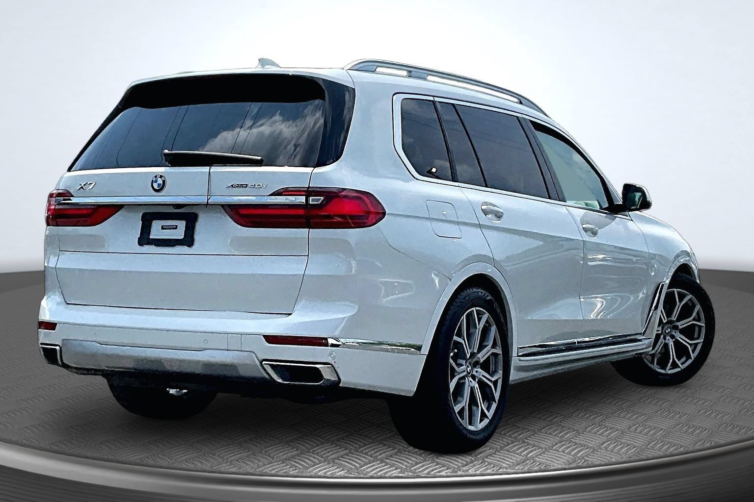 Used 2020 BMW X7 xDrive40i w/ Cold Weather Package AWD/4WD image 7