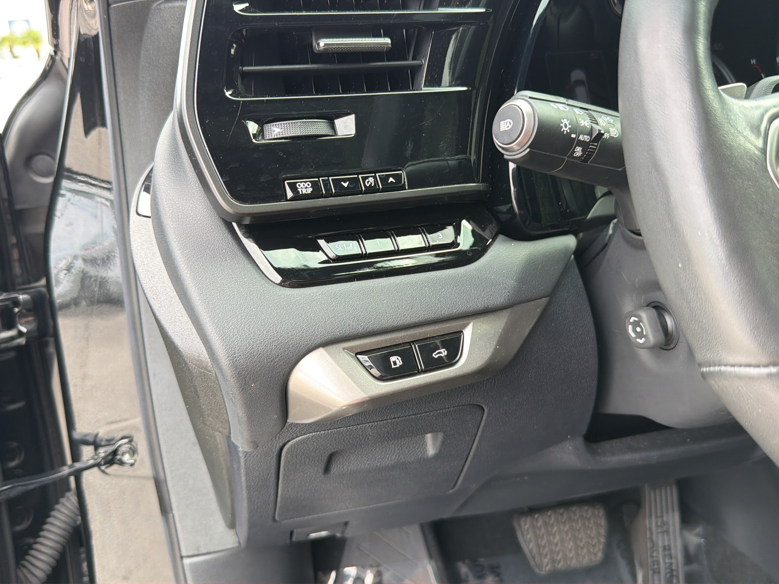 Used 2023 Lexus RX 350 w/ Accessory Package (Z1) AWD/4WD image 20