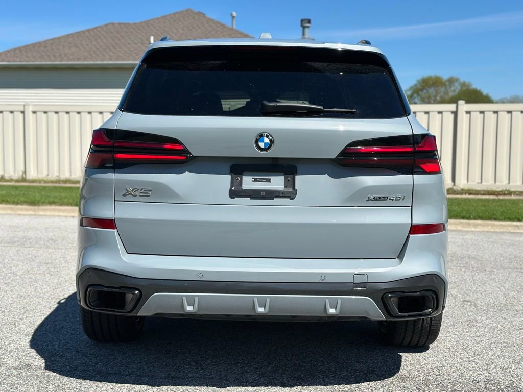 Certified 2026 BMW X5 xDrive40i w/ M Sport Package AWD/4WD image 6