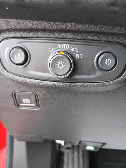 Used 2024 GMC Terrain SLT w/ Elevation Edition AWD/4WD image 31