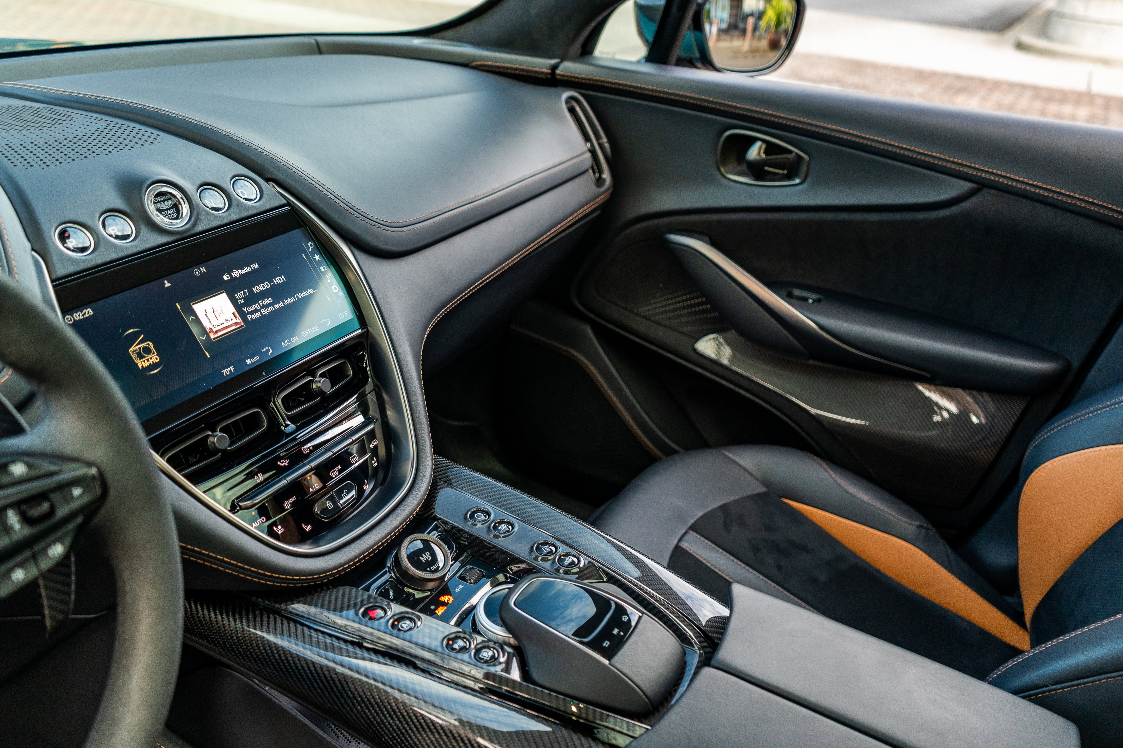 Used 2023 Aston Martin DBX 707 image 10