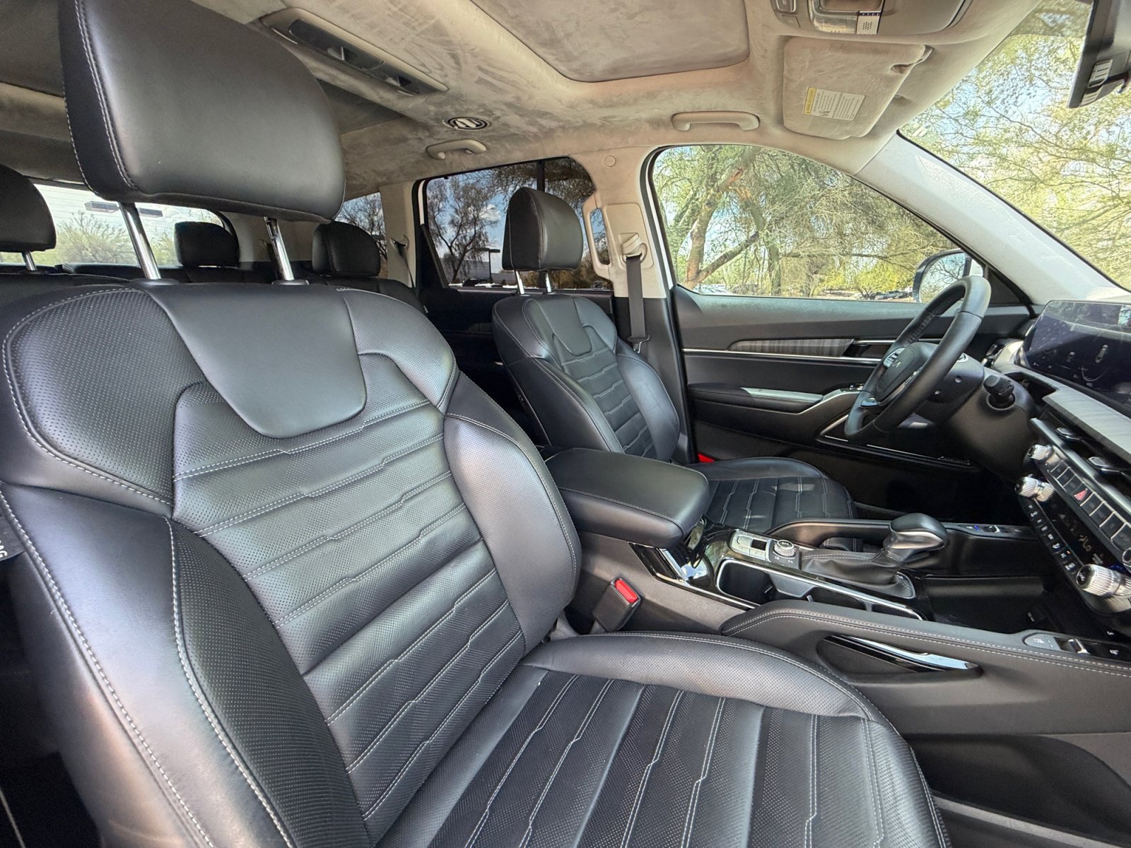 Used 2024 Kia Telluride SX Prestige AWD/4WD image 19