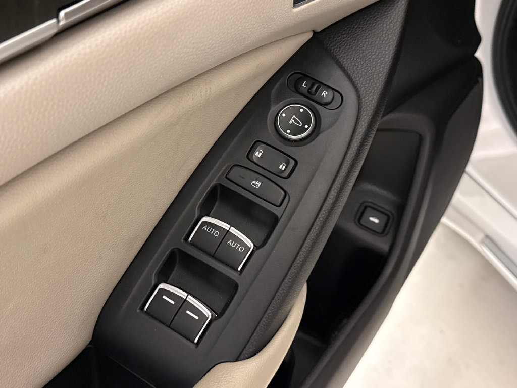 Used 2021 Honda Accord EX-L image 19