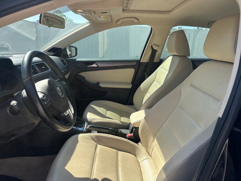 Used 2014 Volkswagen Jetta TDI FWD image 8
