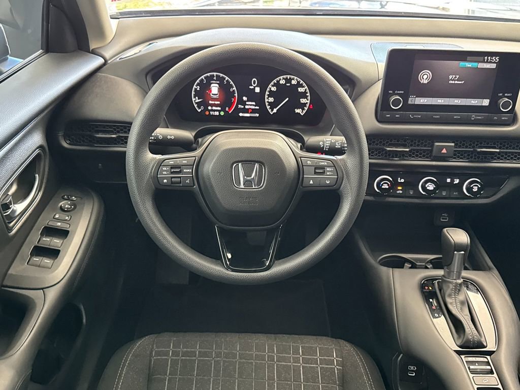 Used 2025 Honda HR-V LX image 13