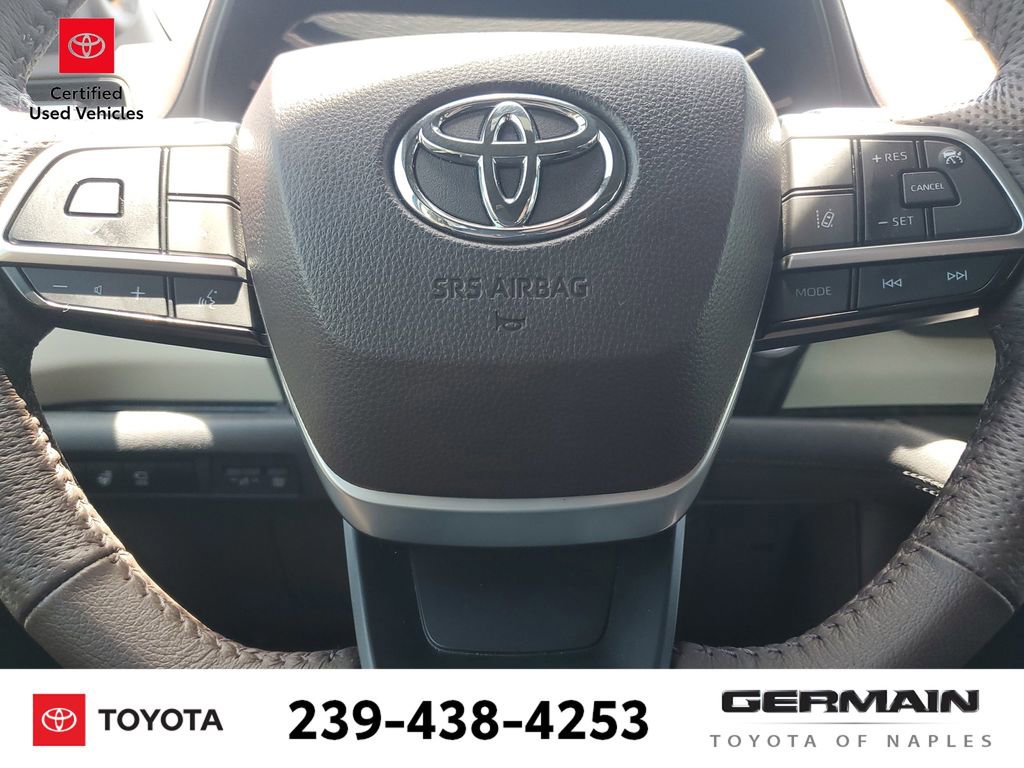 Used 2024 Toyota Sienna Platinum FWD image 23
