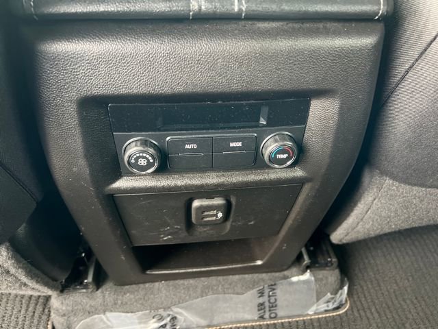 Used 2022 Chevrolet Traverse LT image 21