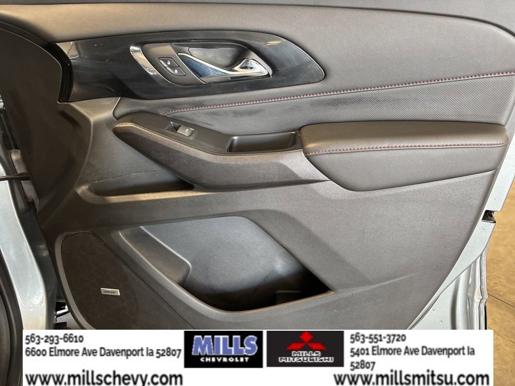 Used 2023 Chevrolet Traverse RS w/ LPO, Cargo Package image 18