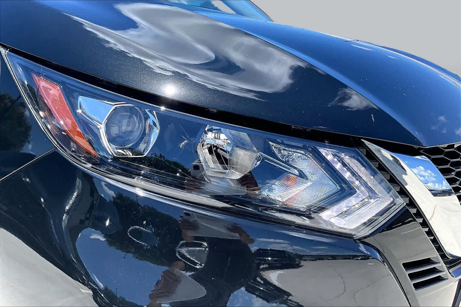 Used 2022 Nissan Rogue Sport S FWD image 25