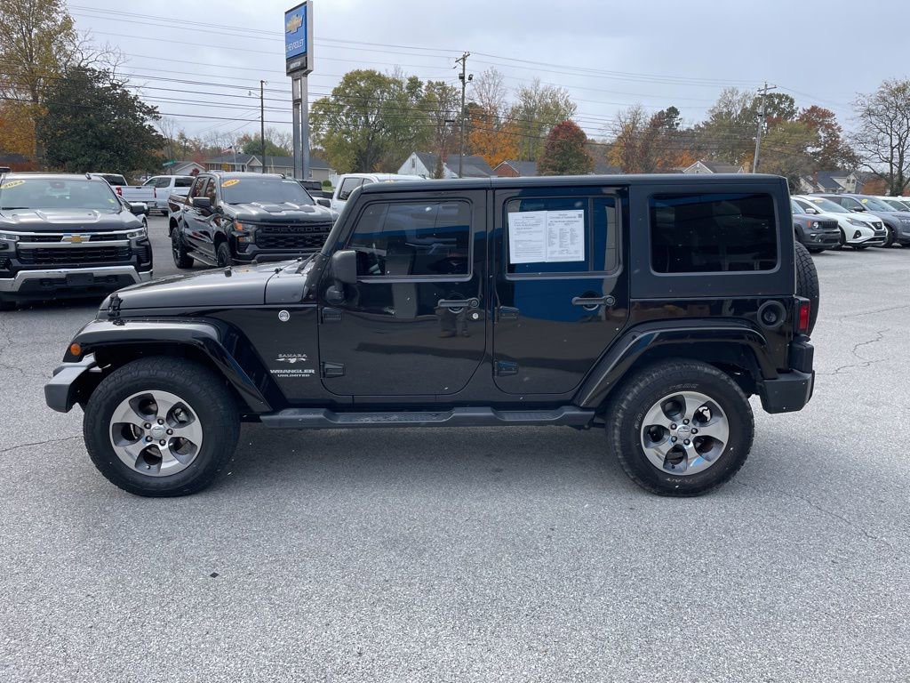 Used 2017 Jeep Wrangler Unlimited Sahara w/ Connectivity Group image 41
