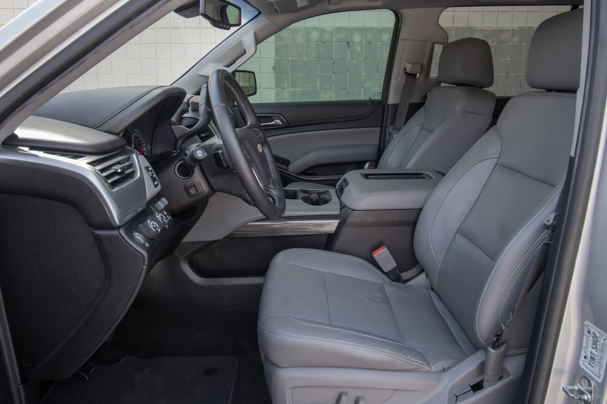 Used 2017 Chevrolet Suburban LT AWD/4WD image 15