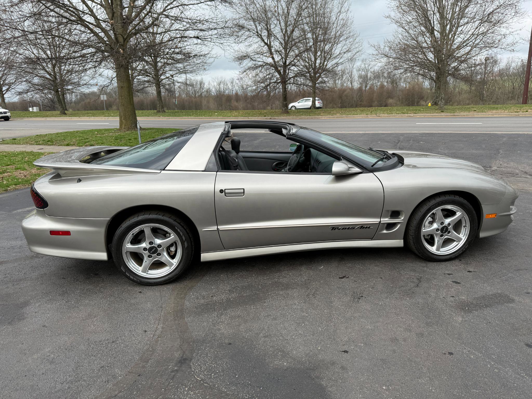 Used 1999 Pontiac Firebird Formula image 19