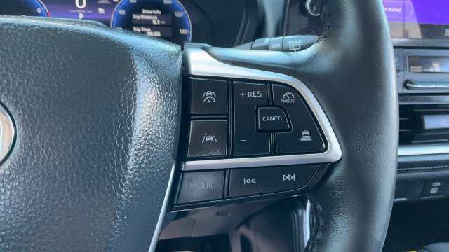 Used 2024 Toyota Grand Highlander AWD image 13