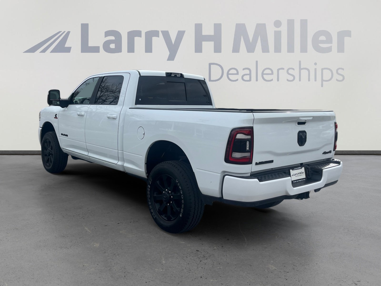 Used 2024 RAM 2500 Laramie w/ Night Edition image 3