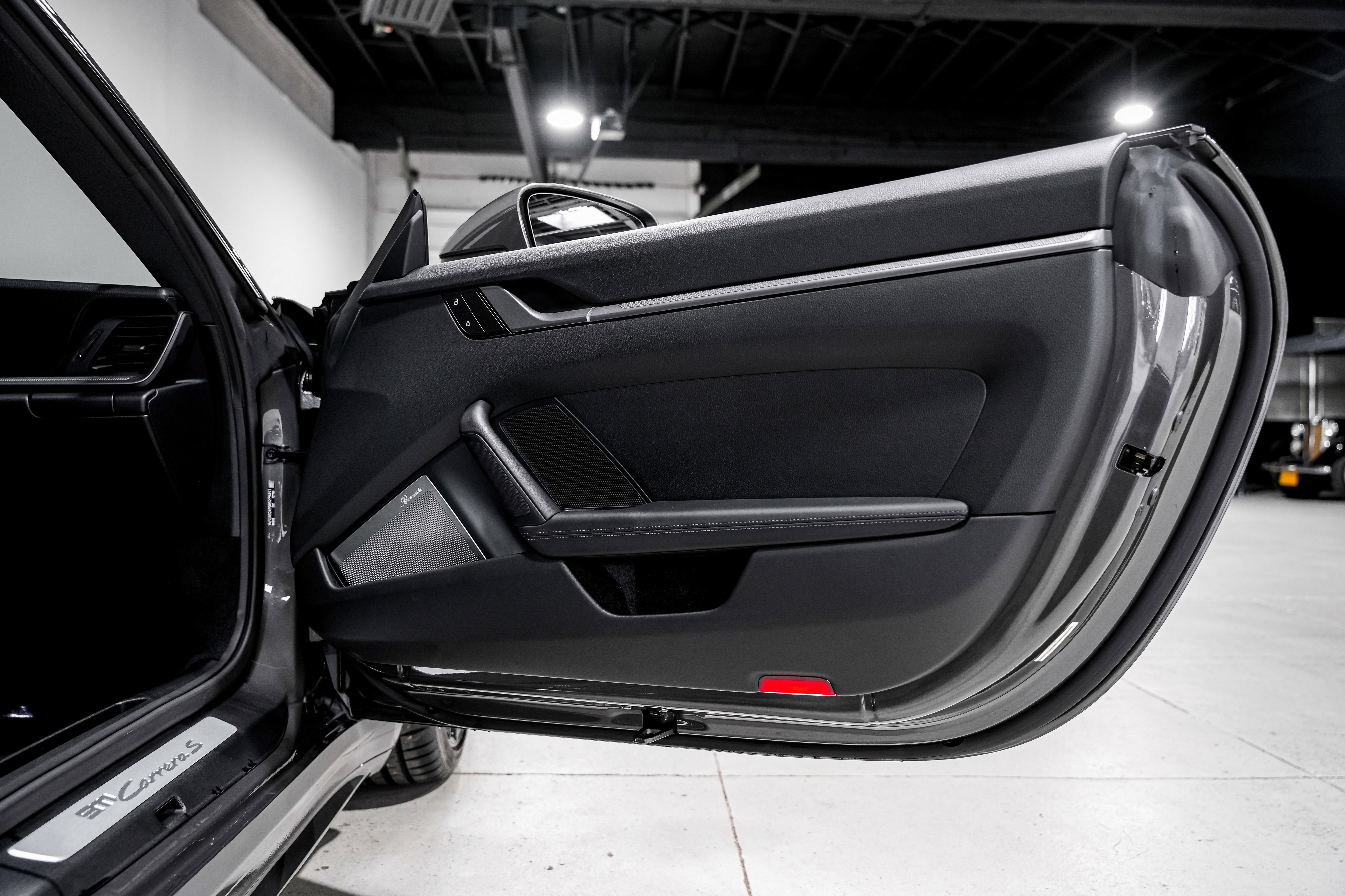 Used 2024 Porsche 911 Carrera S RWD image 27