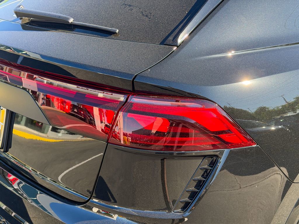 New 2026 Audi RS Q8 performance image 9