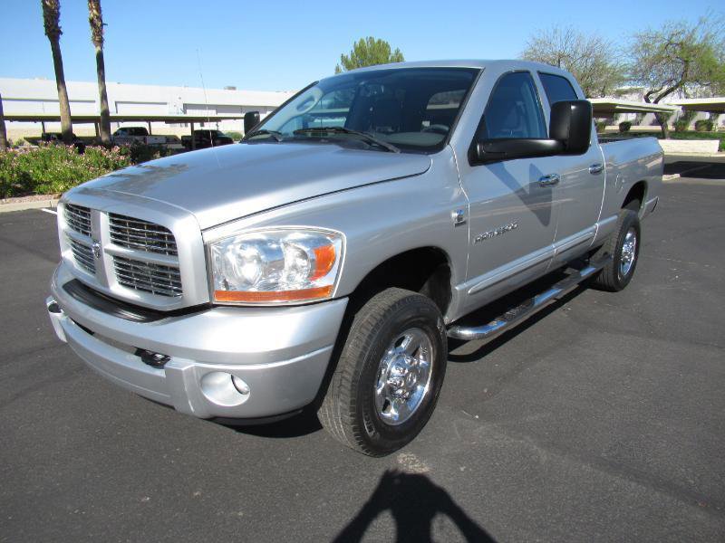 Used 2006 Dodge Ram 2500 Truck SLT image 2