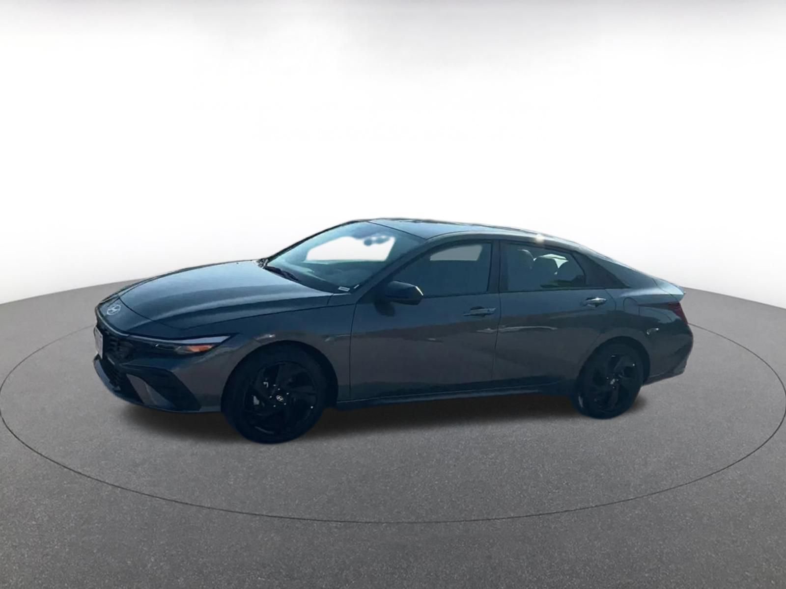 Used 2026 Hyundai Elantra Sport FWD image 8