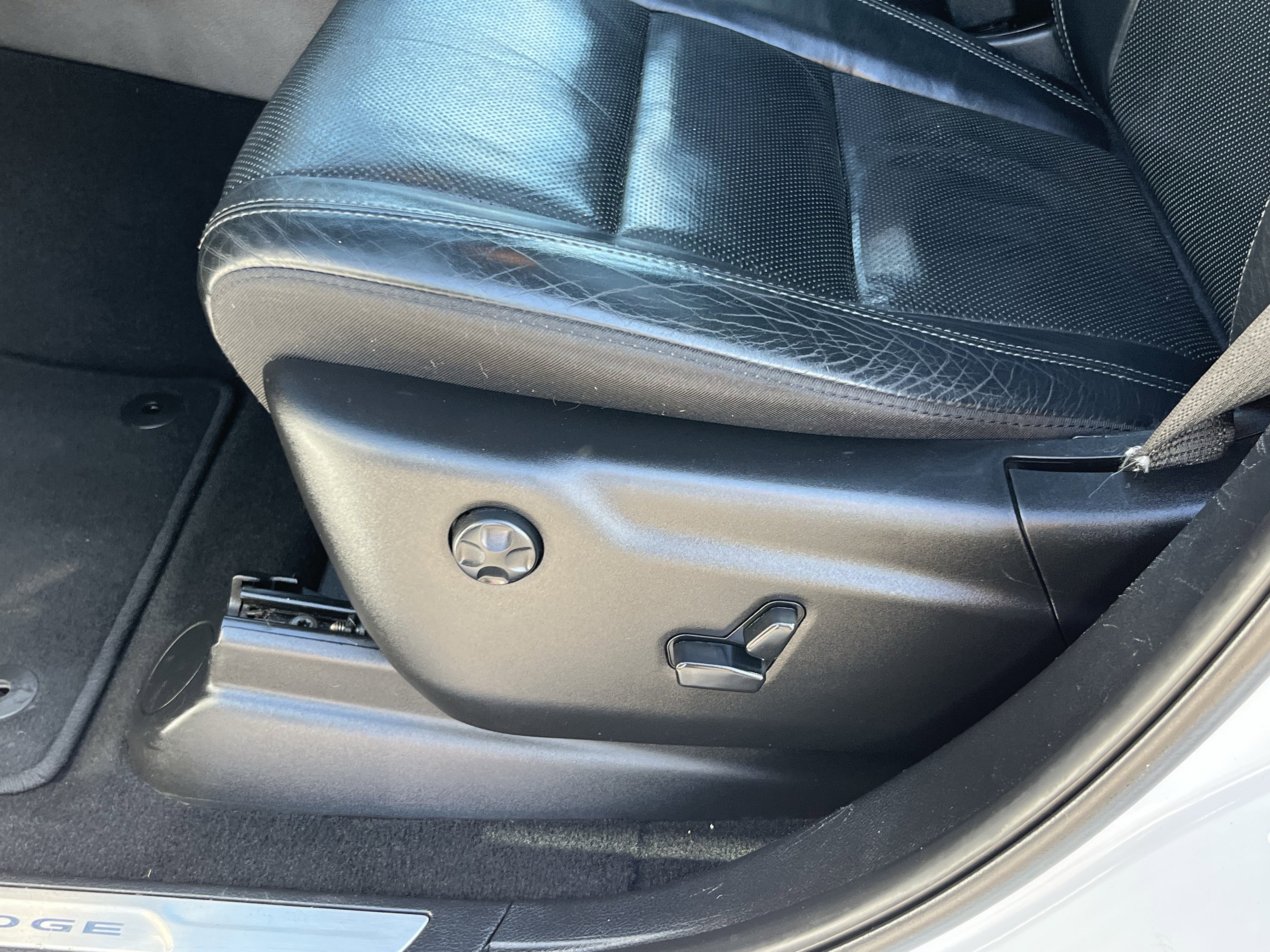 Used 2019 Dodge Durango R/T w/ Blacktop Package image 18